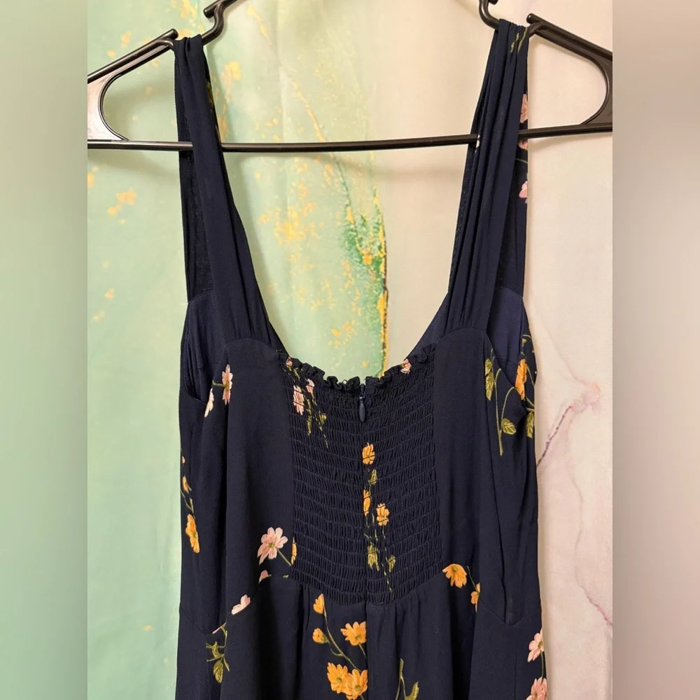 Reformation Fulton Floral Navy Midi Dress in Princess Margaret Size: 4 - Picture 13 of 15